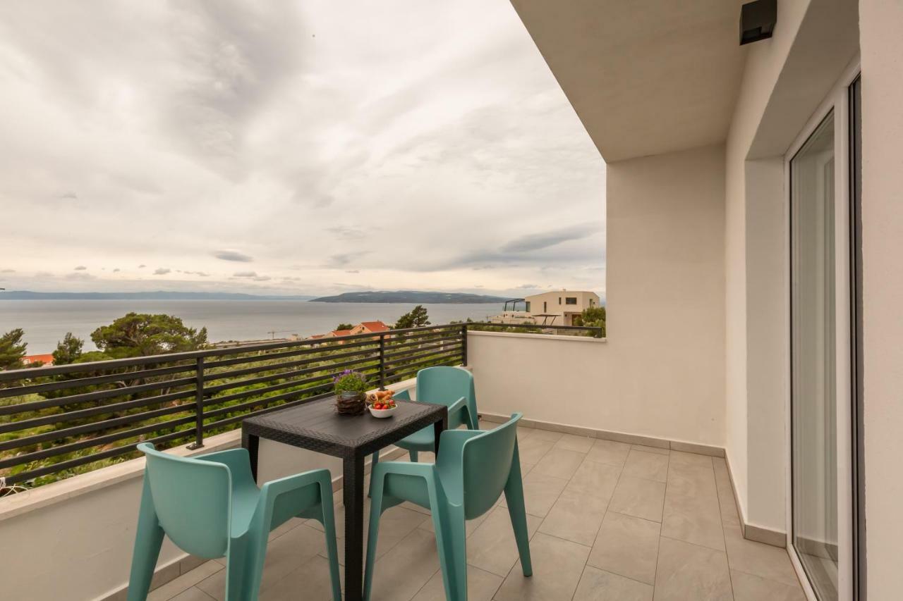 Luxury Apartments Nikolina Sea&City View Макарска Екстериор снимка