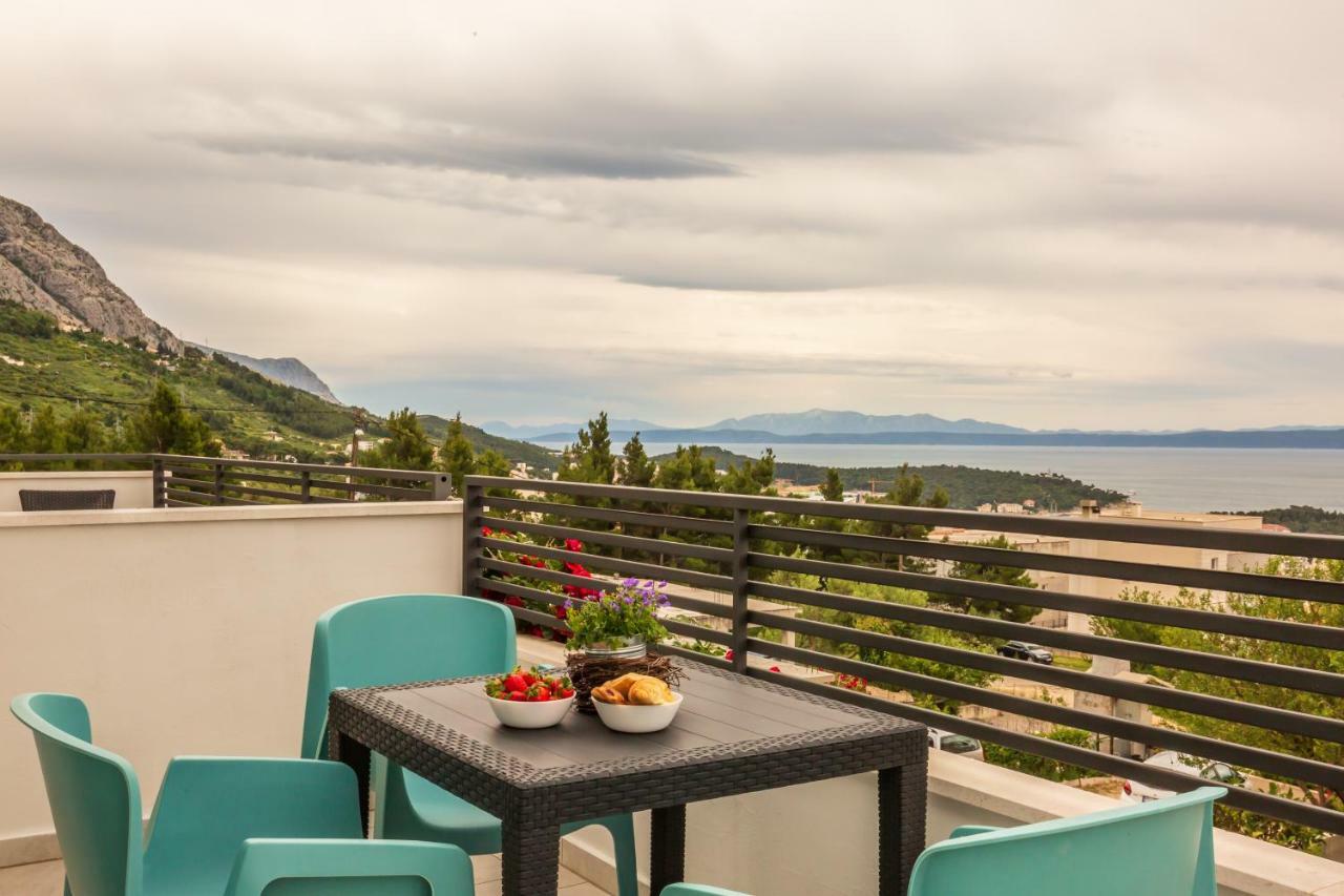 Luxury Apartments Nikolina Sea&City View Макарска Екстериор снимка